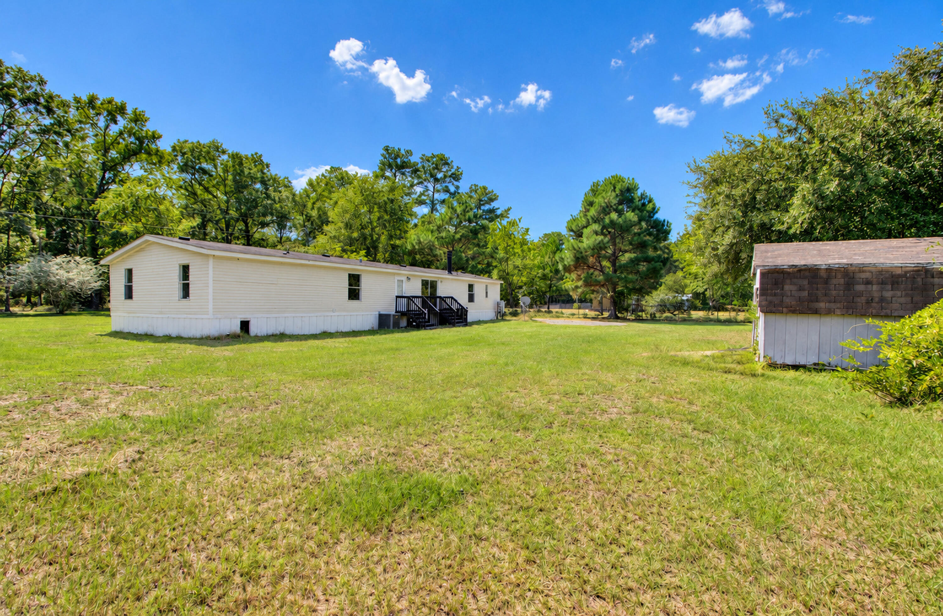 6230 Hyde Park Road Ravenel, SC 29470 - Photo 8 of 59 Yard