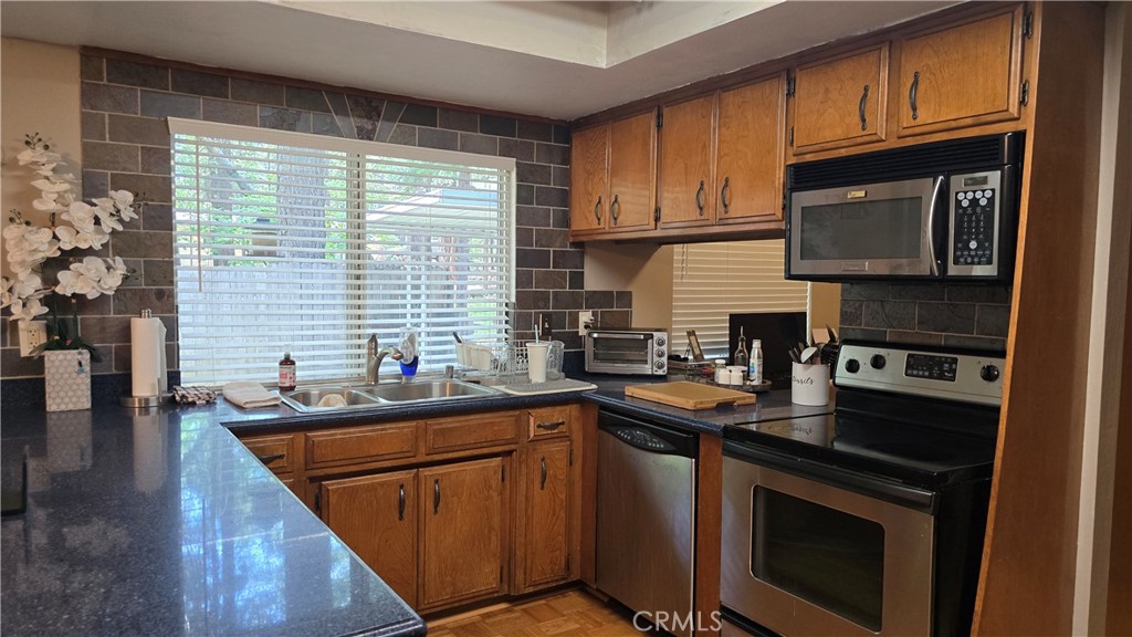 6286 Columbine Road Magalia, CA 95954 - Photo 11 of 33 Updated Appliances