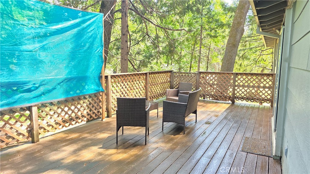 6286 Columbine Road Magalia, CA 95954 - Photo 22 of 33 Deck view to back yard