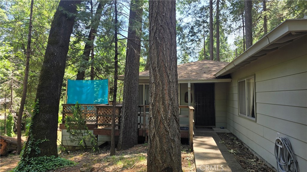6286 Columbine Road Magalia, CA 95954 - Photo 26 of 33 Walkway to front door