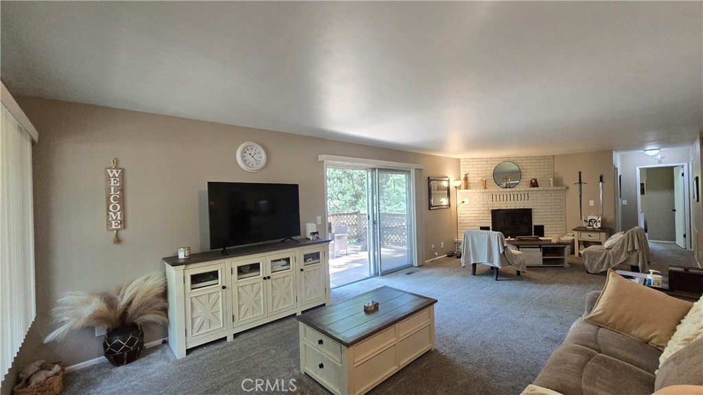 6286 Columbine Road Magalia, CA 95954 - Photo 3 of 33 Open living room with woodstove