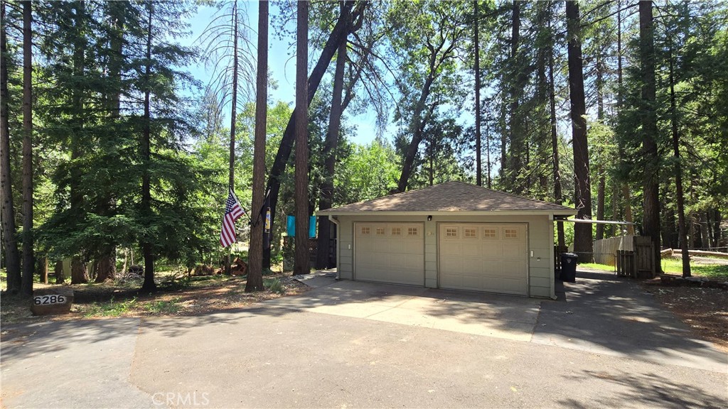 6286 Columbine Road Magalia, CA 95954 - Photo 33 of 33 Plenty of Parking!