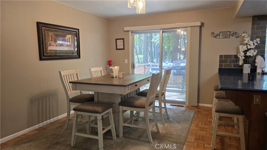 6286 Columbine Road Magalia, CA 95954 - Photo 6 of 33 Dining room w/slider to back Patio & yard