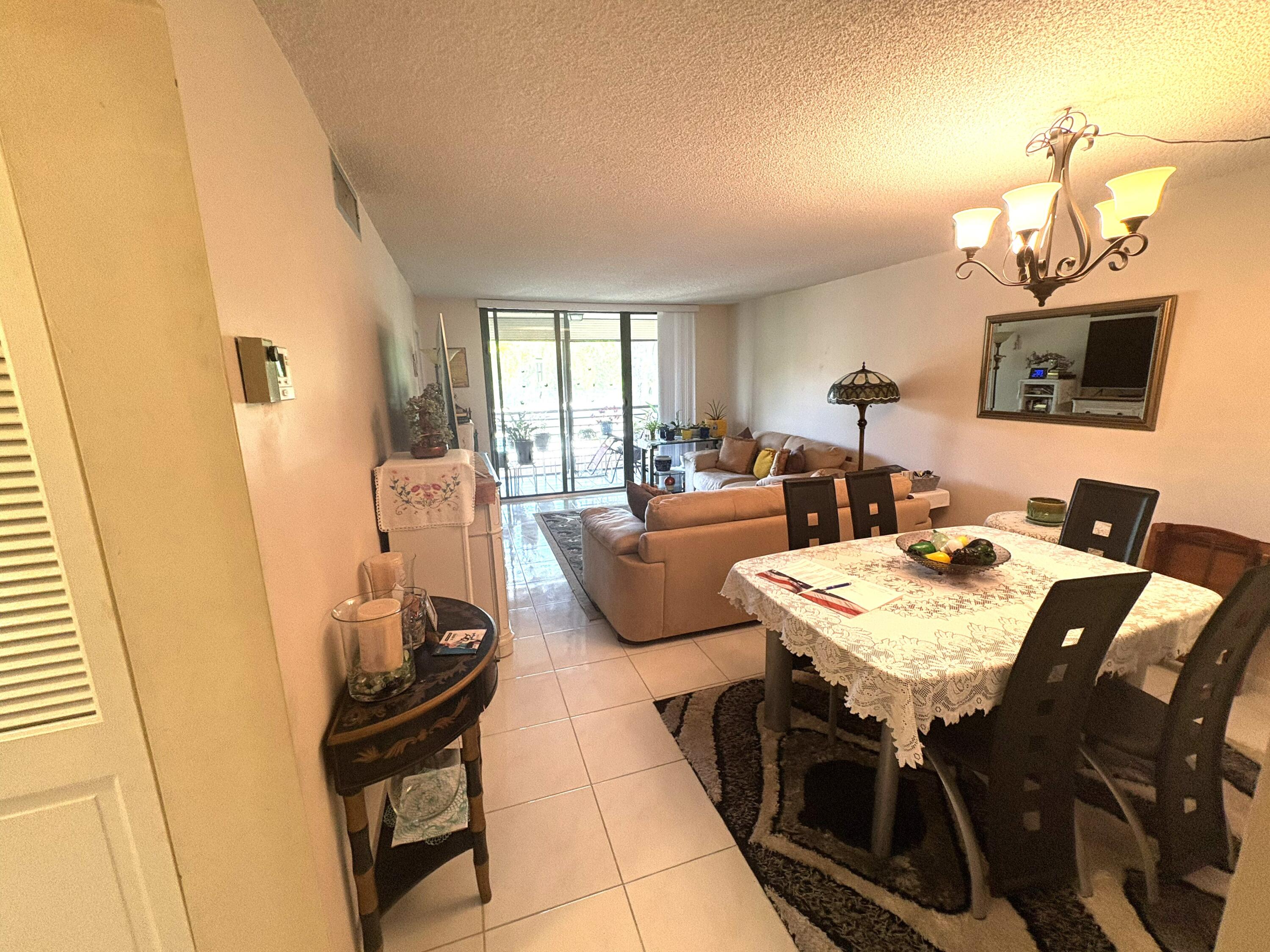 8150 West McNab Road, Unit 222 Tamarac, FL 33321 - Photo 4 of 12 living