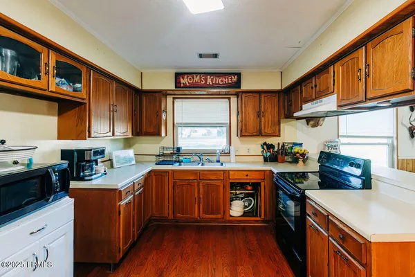 $219,900 | 240 Kerrison Street, Varnville, SC 29944