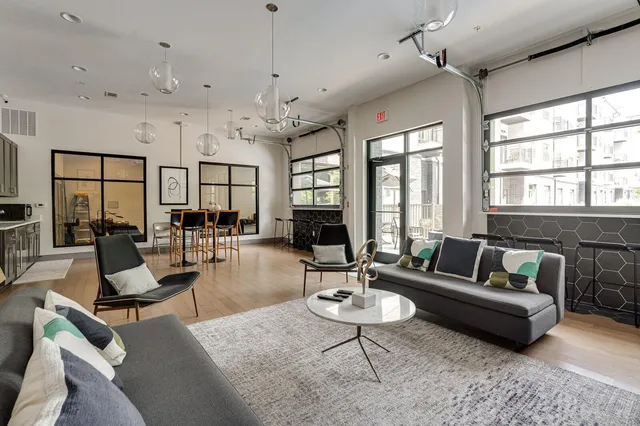 $224,900 | 782 Riverfront Parkway, Unit 415, Chattanooga, TN 37402