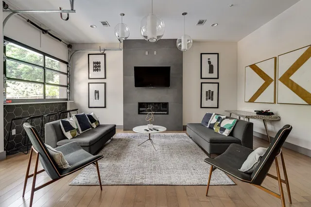 $224,900 | 782 Riverfront Parkway, Unit 415, Chattanooga, TN 37402