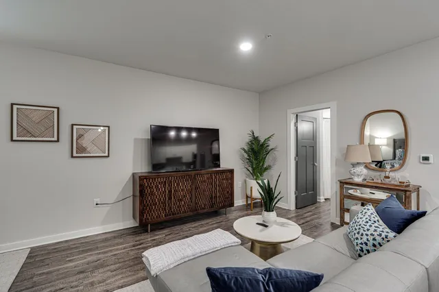 $223,900 | 782 Riverfront Parkway, Unit 415, Chattanooga, TN 37402