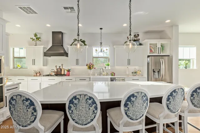 $900,000 | 1936 West Union Park Drive, Phoenix, AZ 85085