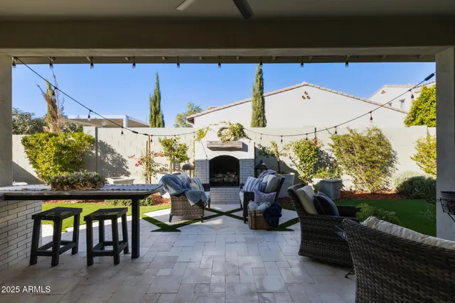 $900,000 | 1936 West Union Park Drive, Phoenix, AZ 85085