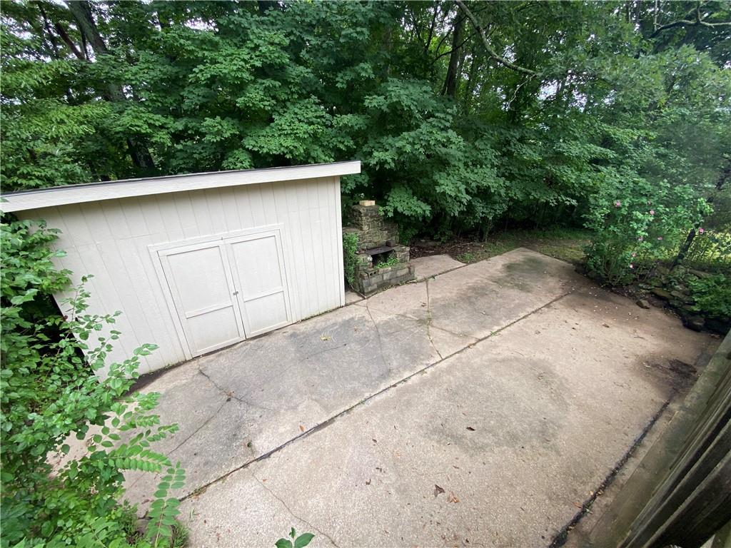 75 Walls Road Nashville, IN 47448 - Photo 4 of 41 Gallery Image 4