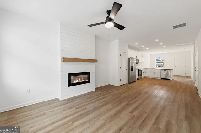 $288,504 | 33 Grove Loop, Unit 33, Blue Ridge, GA 30513