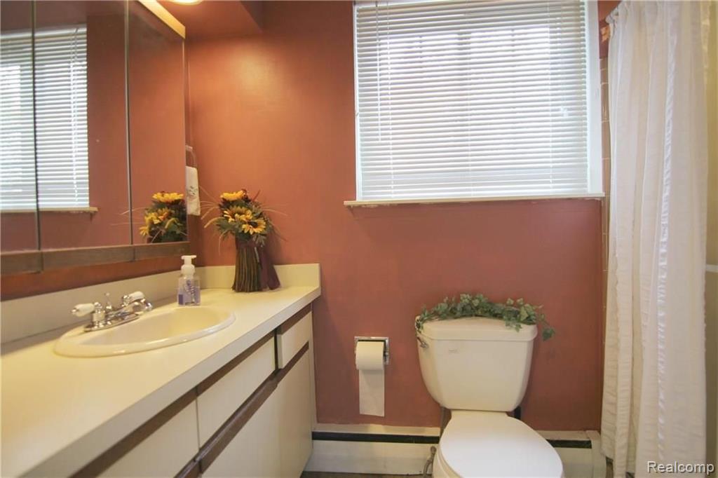 5940 Burnham Road Bloomfield Hills, MI 48301 - Photo 26 of 27