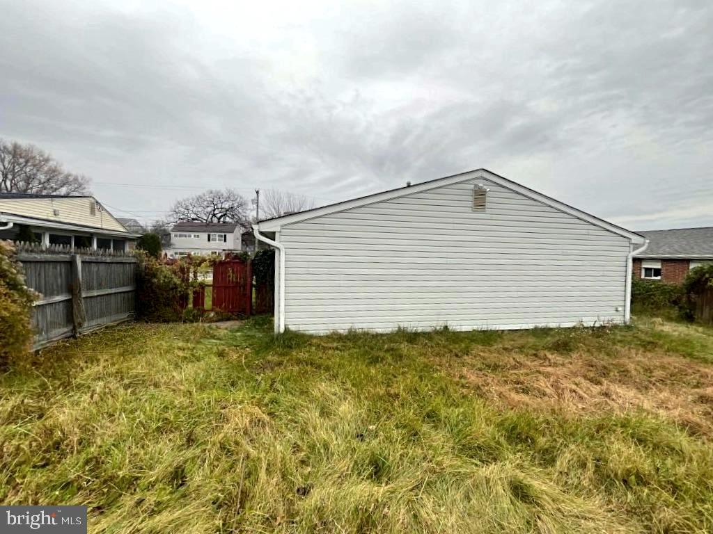 332 Suter Road Baltimore, MD 21228 - Photo 3 of 3