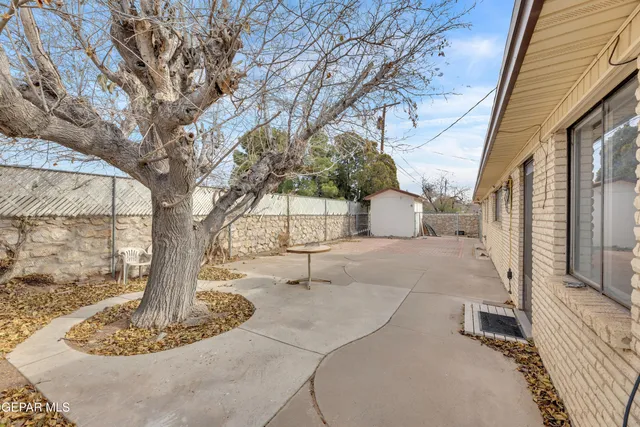 a view of a house with a outdoor space