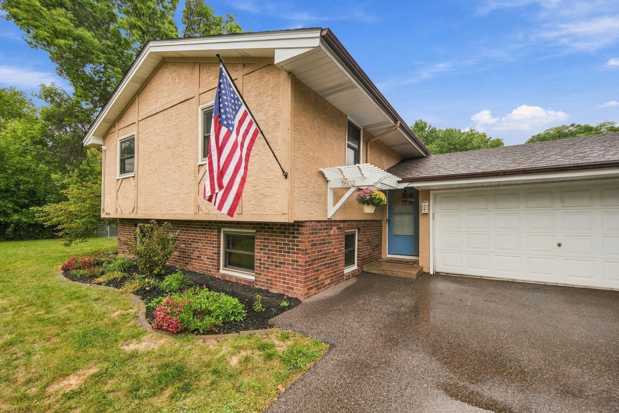 1602 Long Lake Road New Brighton, MN 55112 - Photo 1 of 29 Gallery Image 1