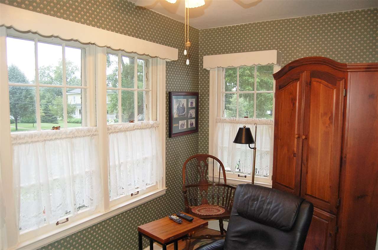 208 East Brayton Road Mount Morris, IL 61054 - Photo 11 of 21 Gallery Image 11