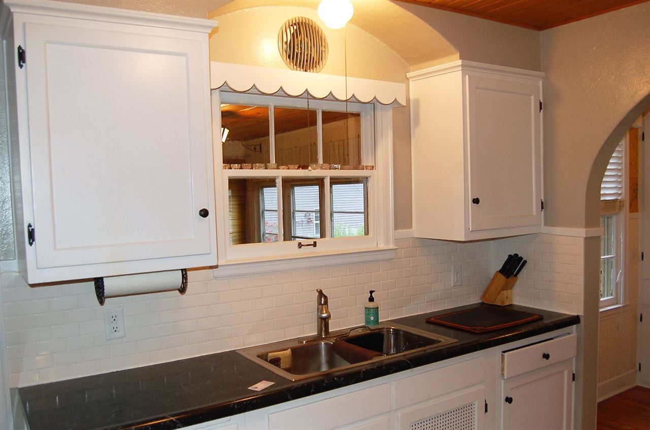 208 East Brayton Road Mount Morris, IL 61054 - Photo 5 of 21 Gallery Image 5