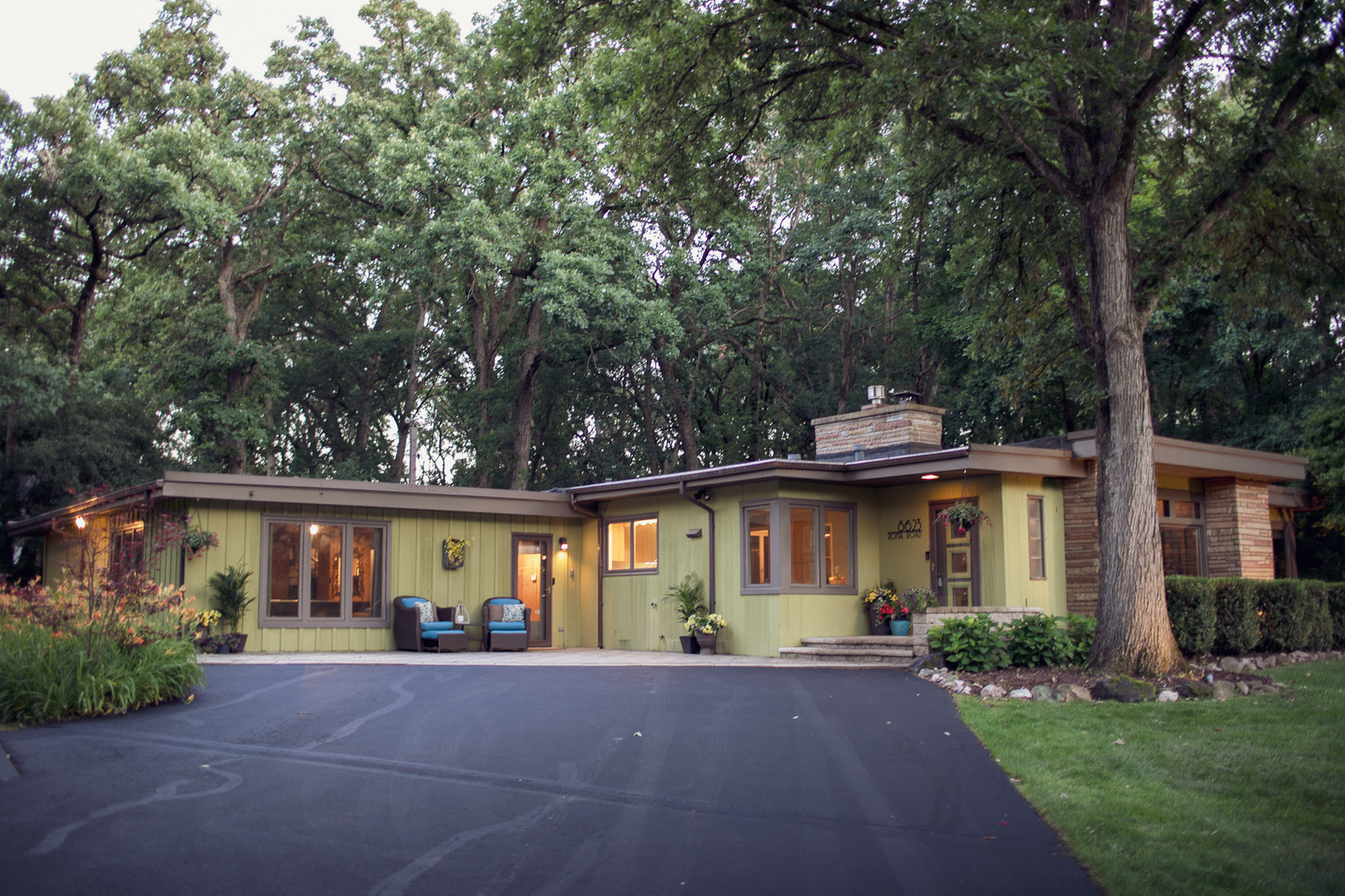 8623 South Roma Road Palos Park, IL 60464 - Photo 3 of 36