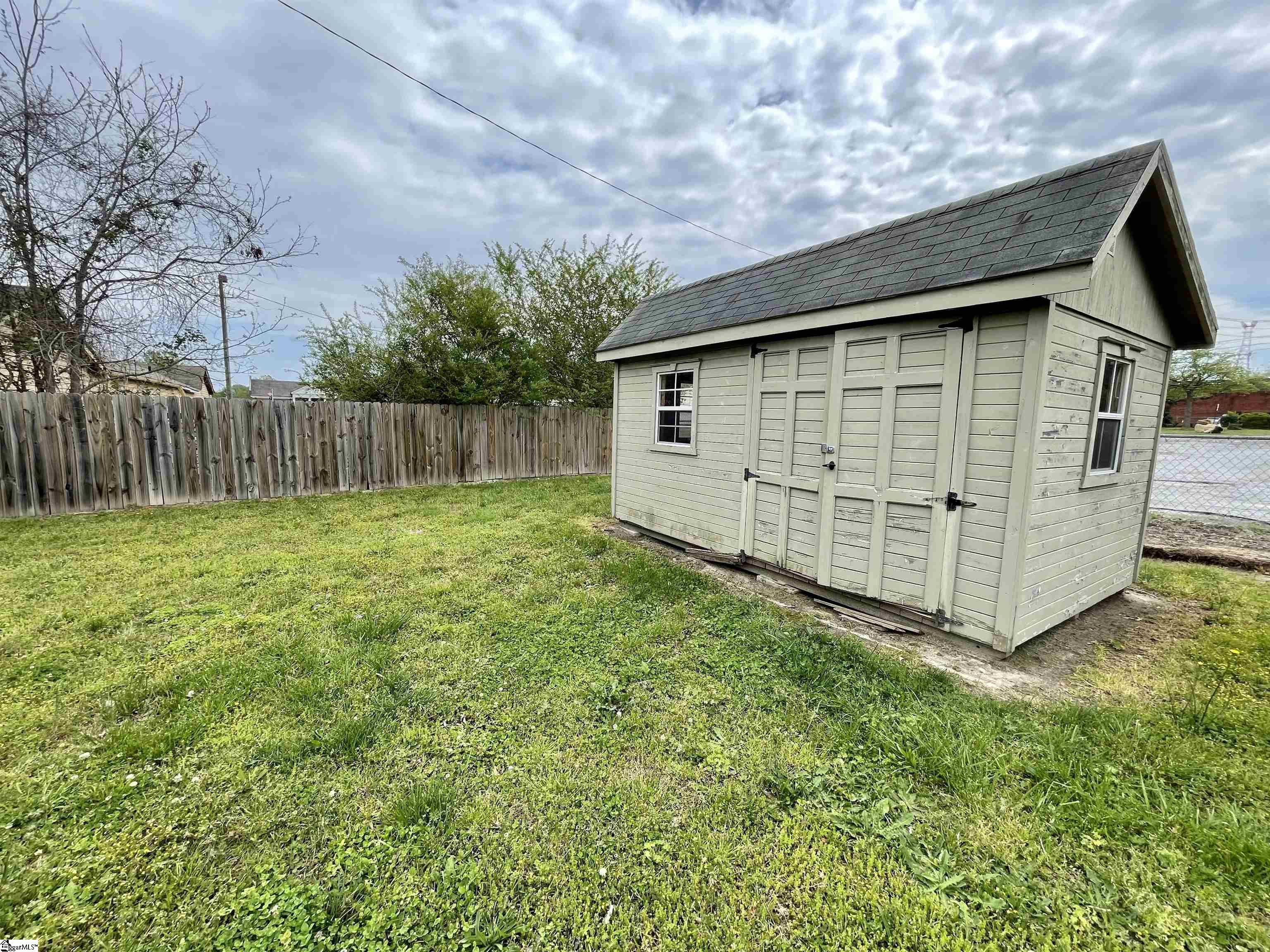 300 Elizabeth Street Clinton, SC 29325 - Photo 23 of 28 Gallery Image 23