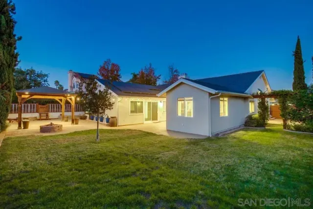 $944,000 | 5359 Triple Crown Drive, Bonsall, CA 92003