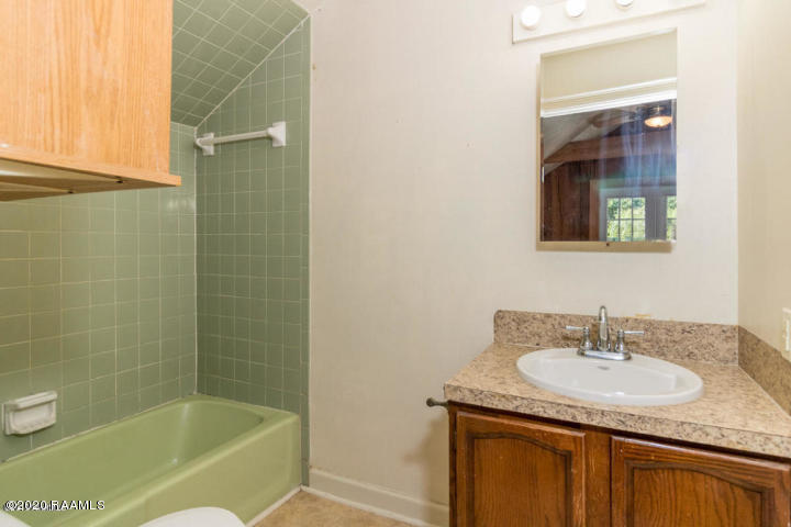 905 Lajaunie Road Lafayette, LA 70507 - Photo 11 of 18 20190716181527203046000000-o