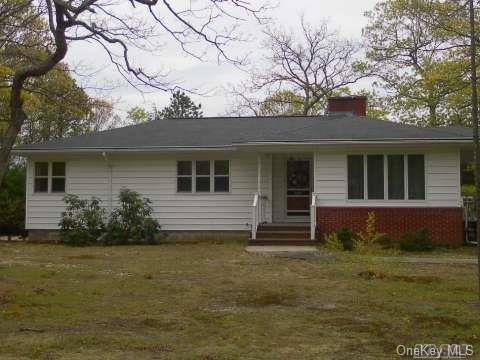 418 Furrows Road Holbrook, NY 11741 - Photo 1 of 1 Gallery Image 1