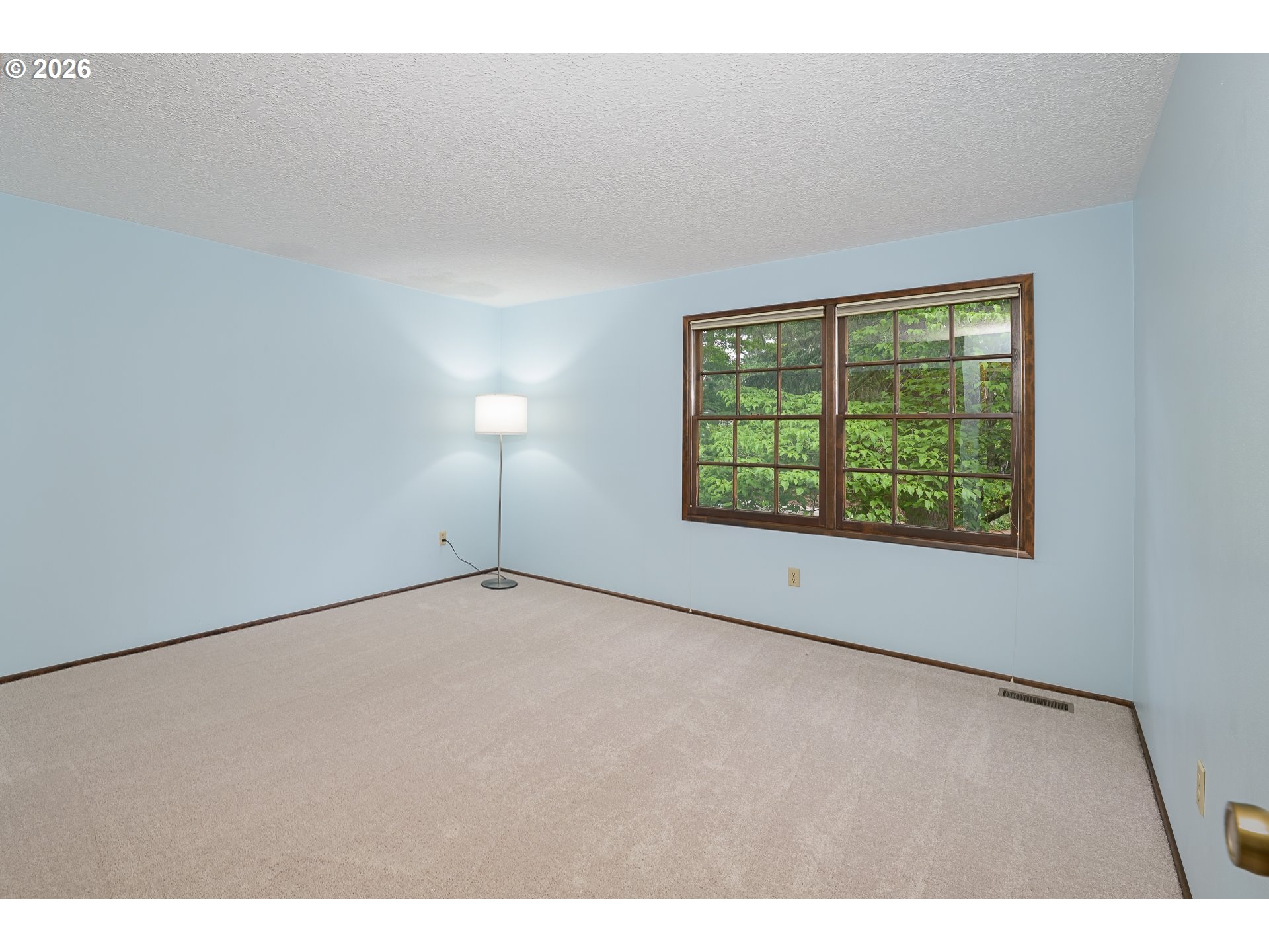 5825 Southwest Spruce Avenue Beaverton, OR 97005 - Photo 23 of 35