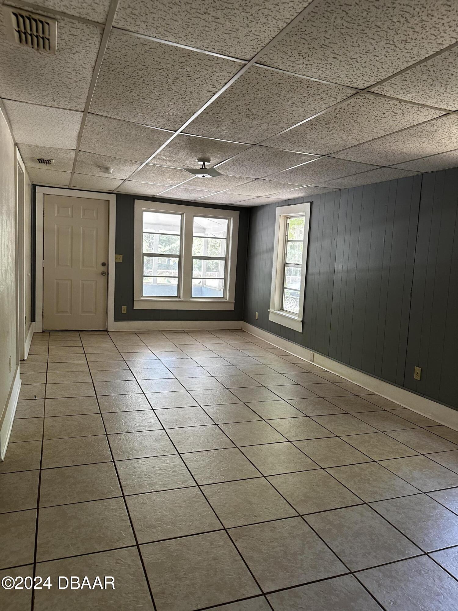 148 Midway Avenue Ormond Beach, FL 32174 - Photo 4 of 21 4.1