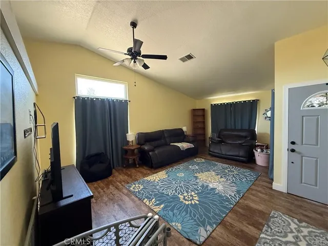 $2,500 | 3726 Garnet Avenue, Rosamond, CA 93560