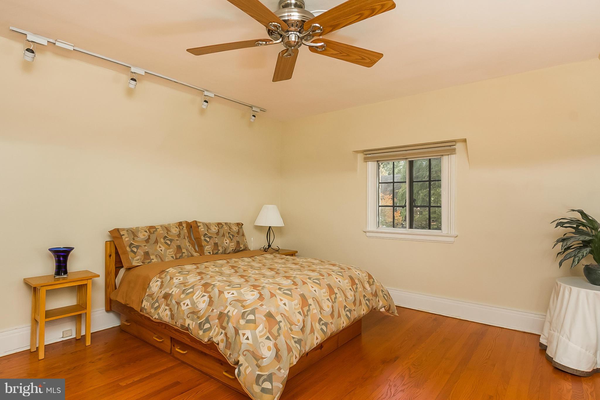316 Taplow Road Baltimore, MD 21212 - Photo 13 of 30 Bedroom (Master)