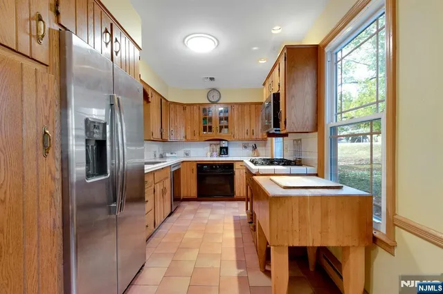 $798,777 | 258 Rivervale Road, River Vale, NJ 07675