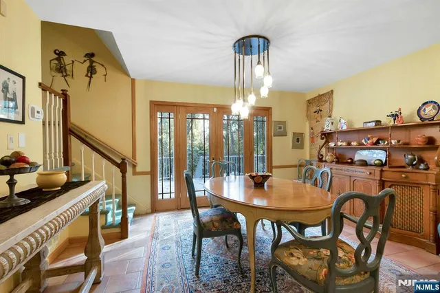 $798,777 | 258 Rivervale Road, River Vale, NJ 07675