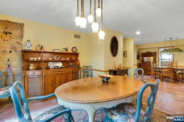 $798,777 | 258 Rivervale Road, River Vale, NJ 07675