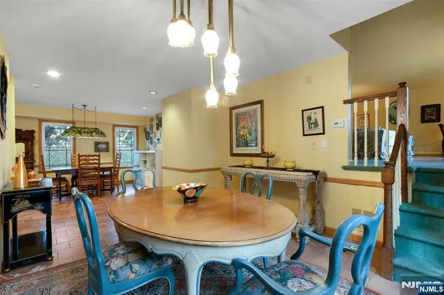 $798,777 | 258 Rivervale Road, River Vale, NJ 07675