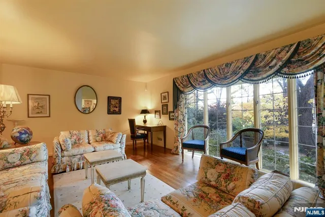 $798,777 | 258 Rivervale Road, River Vale, NJ 07675