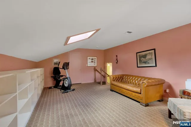 $798,777 | 258 Rivervale Road, River Vale, NJ 07675