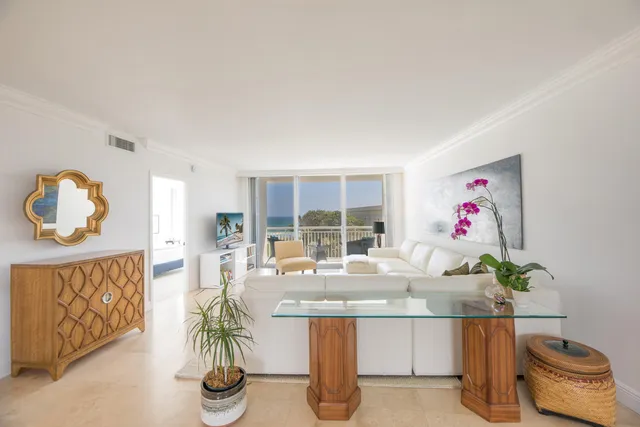 $15,000 | 2780 South Ocean Boulevard, Unit 512, Palm Beach, FL 33480