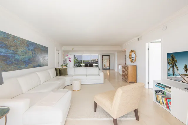 $15,000 | 2780 South Ocean Boulevard, Unit 512, Palm Beach, FL 33480