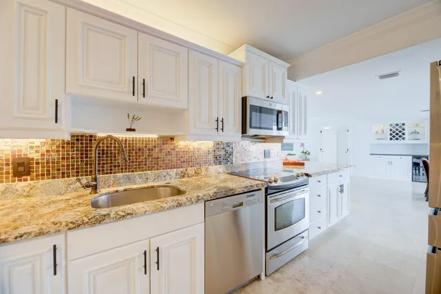 $15,000 | 2780 South Ocean Boulevard, Unit 512, Palm Beach, FL 33480