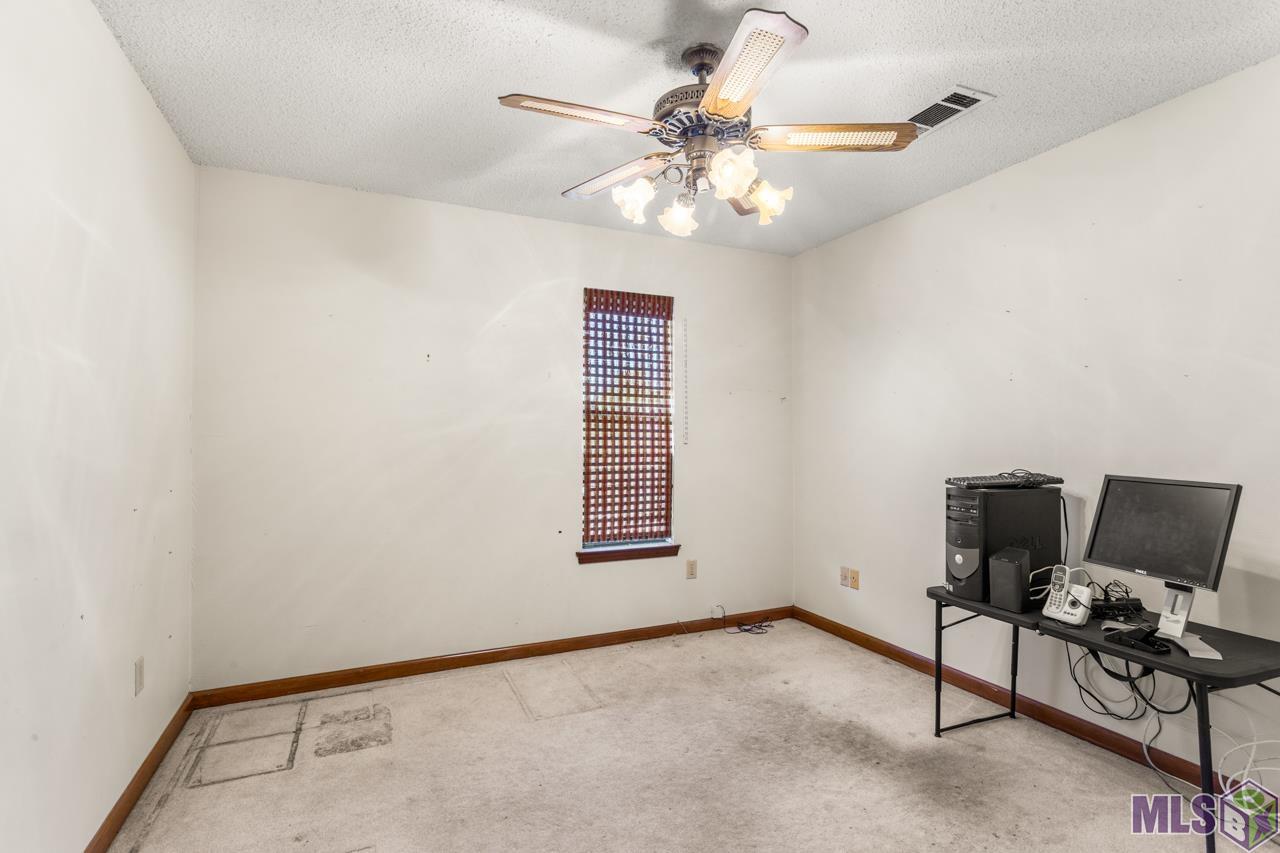 2695 Bogan Walk Baton Rouge, LA 70802 - Photo 17 of 23
