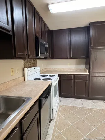 $148,500 | 9140 Timber Path, Unit 802, San Antonio, TX 78250