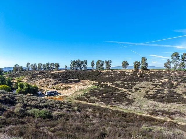 a view of a large building