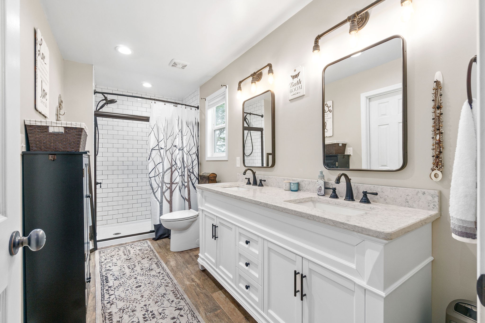 931 Rossview Road Clarksville, TN 37043 - Photo 1 of 35 Gallery Image 1