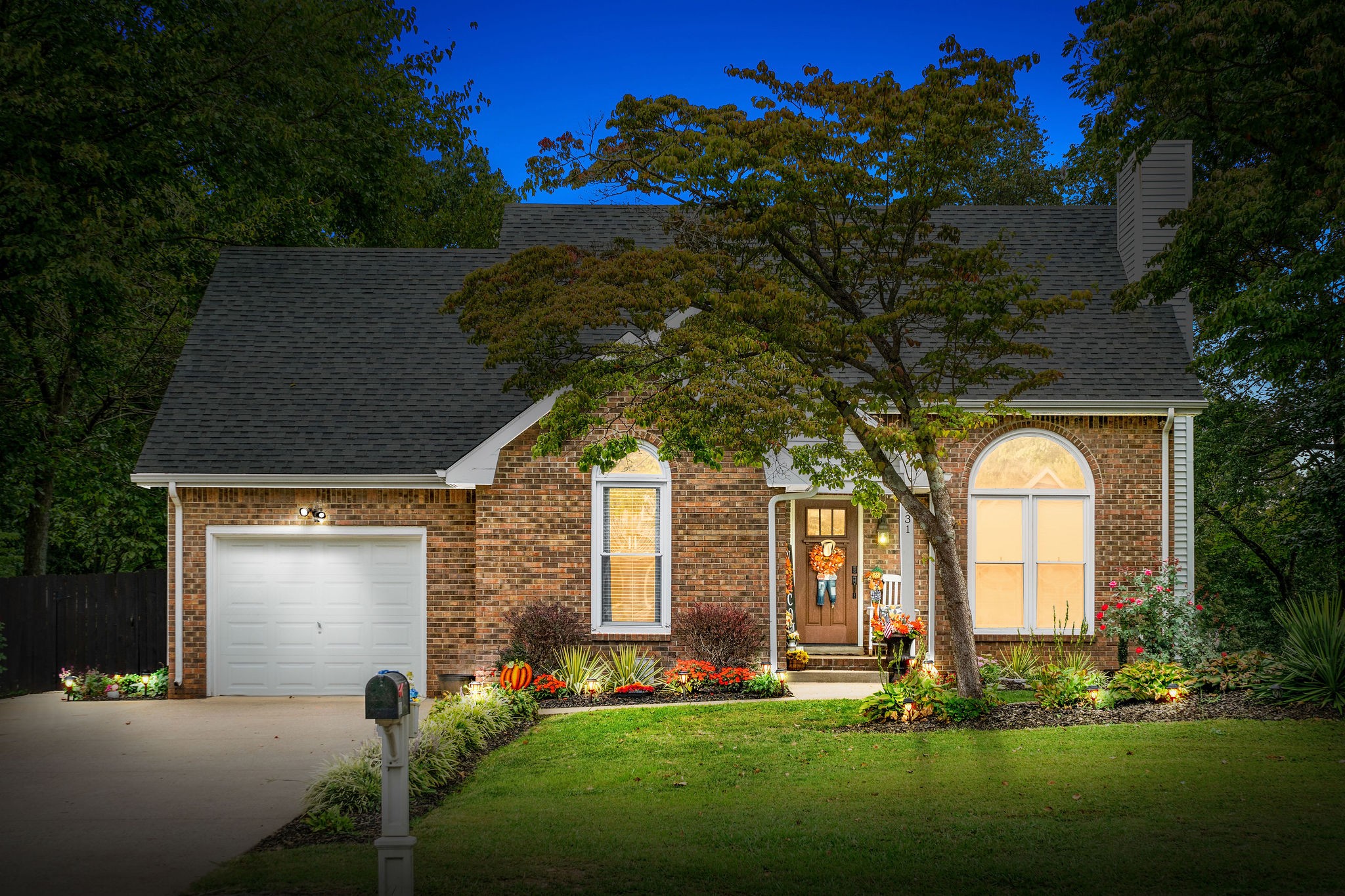 931 Rossview Road Clarksville, TN 37043 - Photo 4 of 35 Gallery Image 4