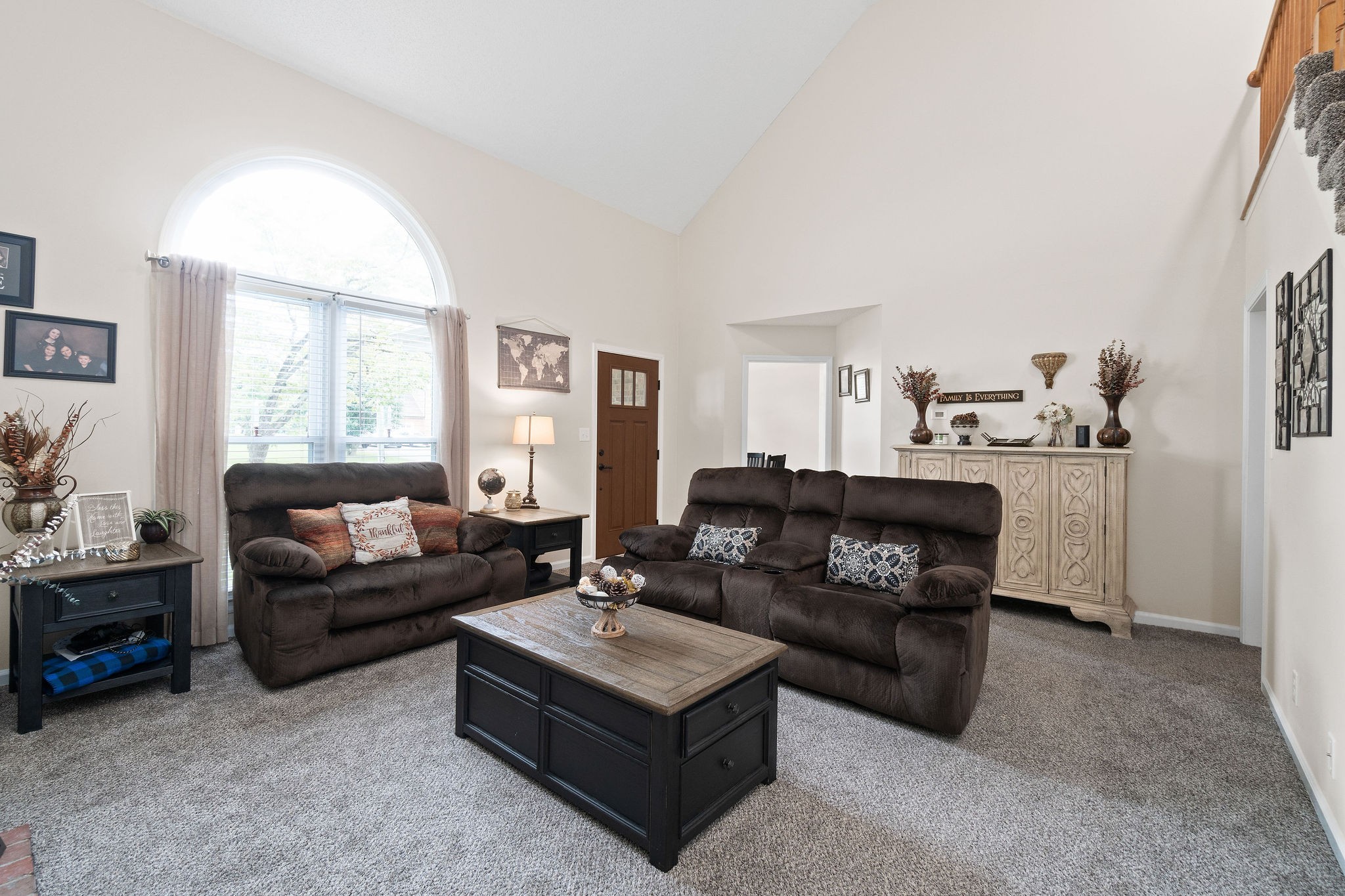931 Rossview Road Clarksville, TN 37043 - Photo 9 of 35 Gallery Image 9