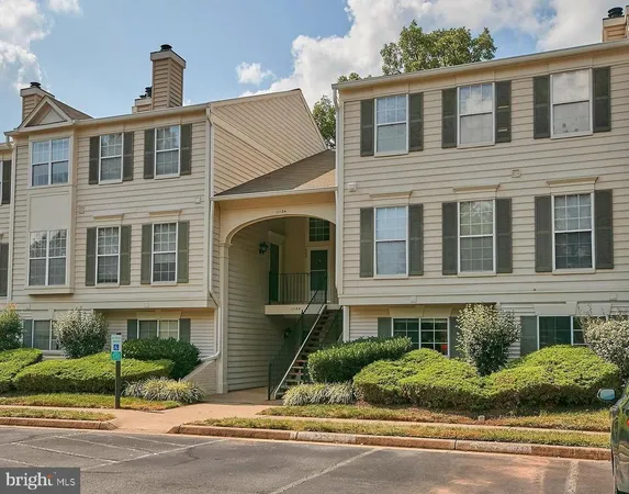 $314,900 | 11184 Rienzi Place, Unit 102, Manassas, VA 20109