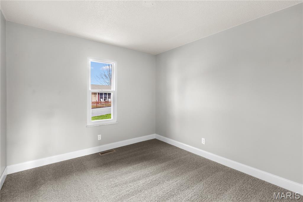 9 Chateau Lane Arnold, MO 63010 - Photo 13 of 24