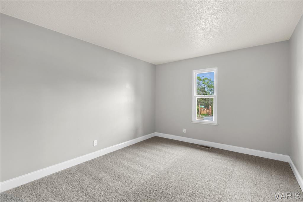 9 Chateau Lane Arnold, MO 63010 - Photo 14 of 24