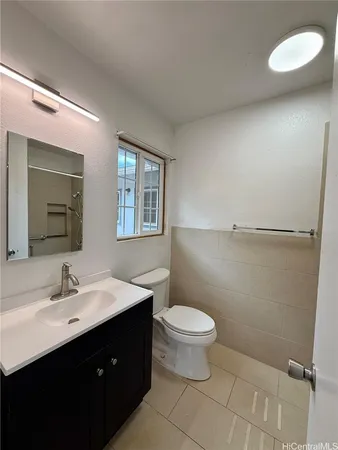 $3,500 | 94-744 Kupuohi Street, Waipahu, HI 96797